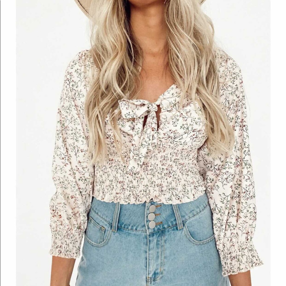 Vestique top (floral cropped)